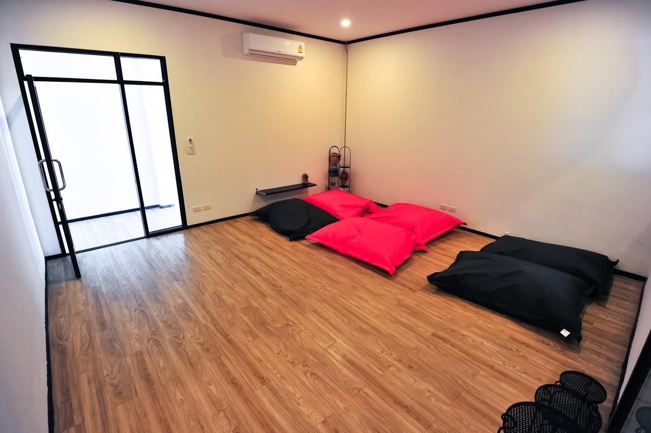 Glur Phuket Patong Beach Kültér fotó